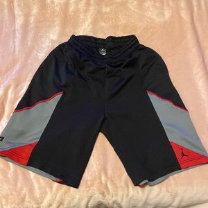 Jordan Athletic shorts - Size L - Black/Red